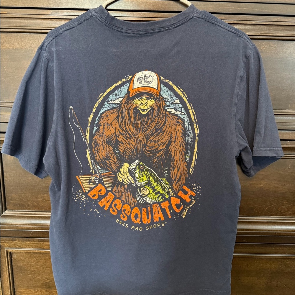 Bass Pro Shops Navy Bigfoot Tee - Picture 2 of 4
